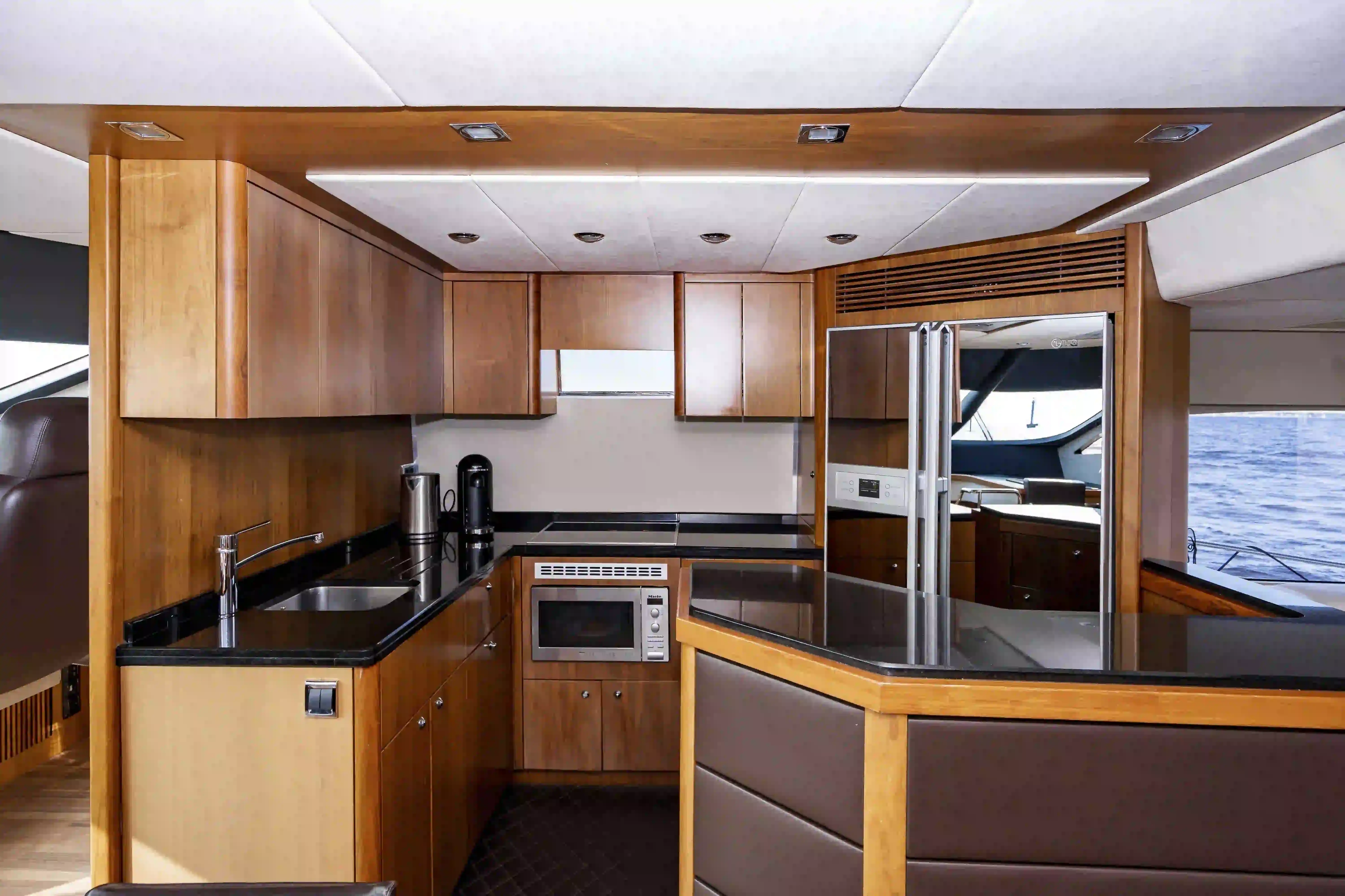 Аренда яхты Sunseeker 70 «Pallada» image- 18